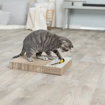 Trixie Kratzpappe Mit Spielzeug 7 Trixie Kratzpappe Mit Spielzeug – Bild 5